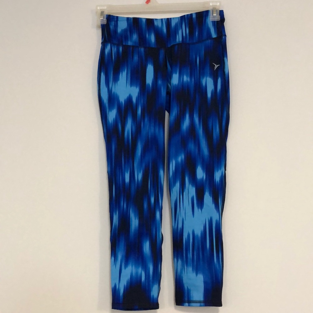 Old Navy cropped workout leggings